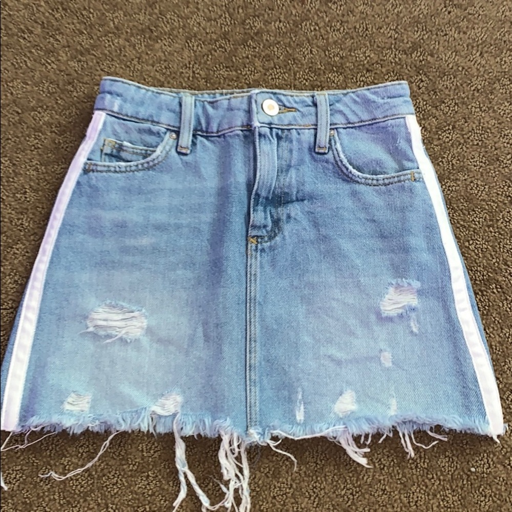 ripped denim skirt